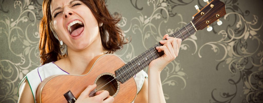 Not Chaos in Laos, but close; HRC says no to Mexico trip; When to buy that plane ticket (really); A photo of a girl playing a ukulele for no reason